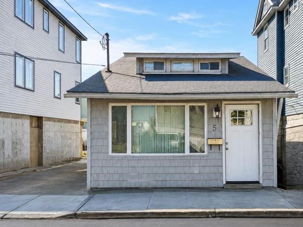 5 James Street, East Rockaway NY 11518