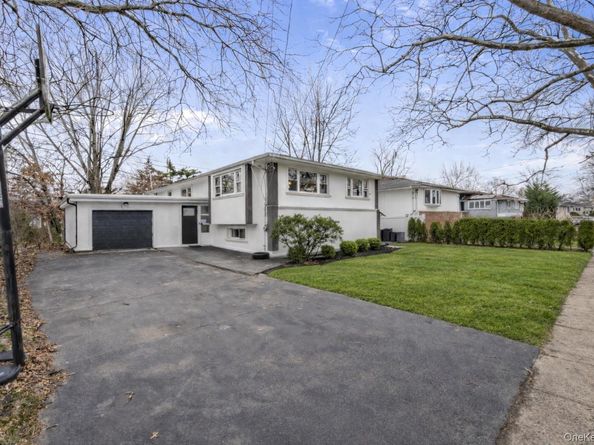 1016 Westwood Road, Woodmere NY 11598