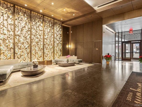 133-36 37th Avenue 5E, Flushing NY 11354