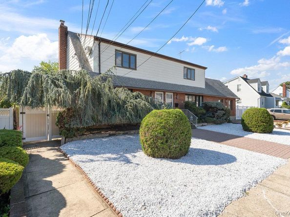 376 Hunnewell Avenue, Elmont NY 11003