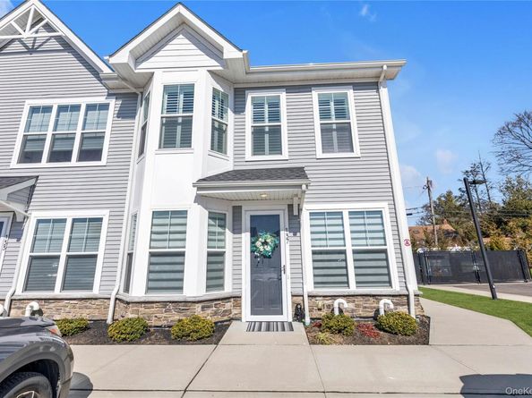 137 Emanuel Way, East Meadow NY 11554