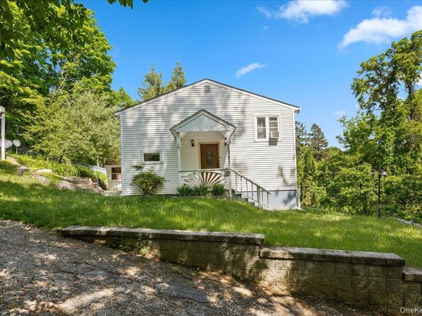 398 E Main Street, Jefferson Valley NY 10535