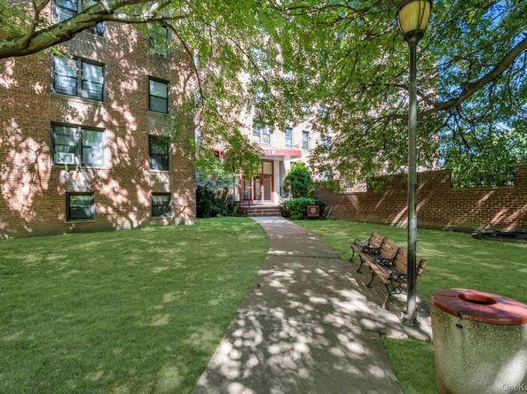 15030 71st Avenue 2D, Flushing NY 11367