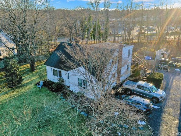 10 Eastport Manor Road, Eastport NY 11941