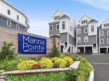 121 Marina Pointe Drive