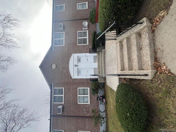 253-04 60th Ave Upper, Little Neck NY 11362