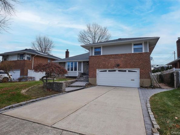 19 Birchwood Park Drive, Syosset NY 11791