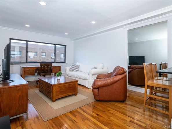 2221 Palmer Avenue 3D, New Rochelle NY 10801