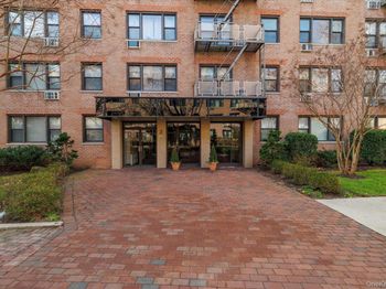 3 Birchwood Court