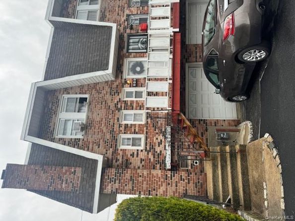 268 Beach 17th Street, Far Rockaway NY 11691