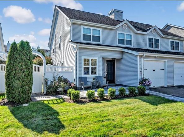 60 Herrels Circle, Melville NY 11747