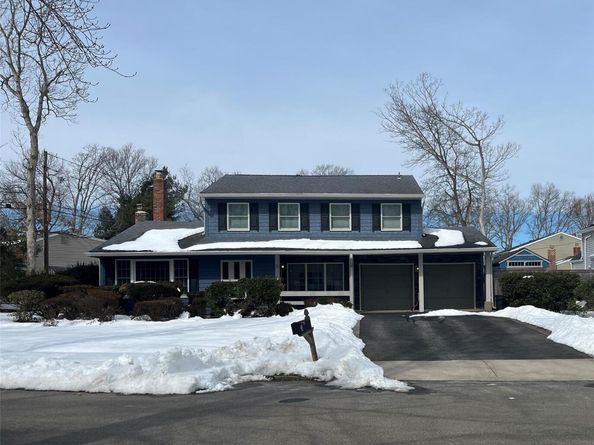 3 Decatur Lane, Lake Grove NY 11755