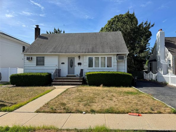 2350 Marlboro Street, East Meadow NY 11554