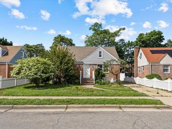 27 Circle Drive