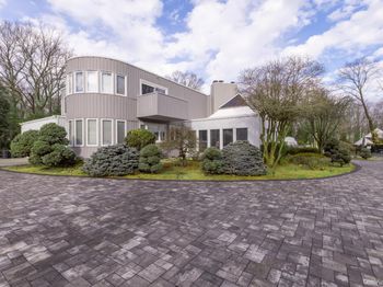 83 Cliff Road