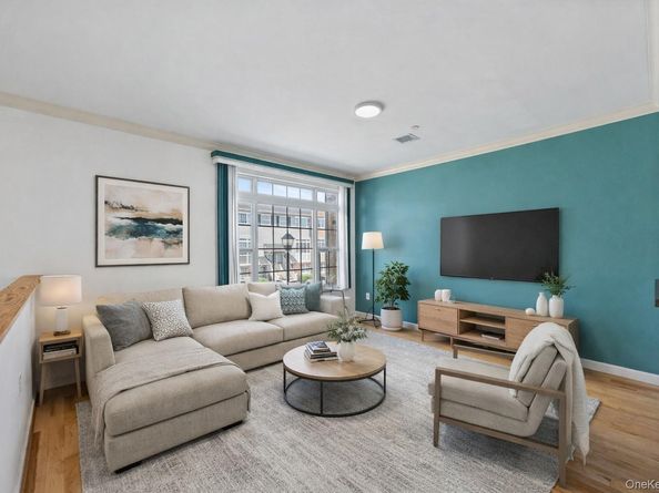123 Heron Lane 454, Bronx NY 10473
