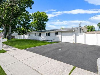 100 Patchogue Holbrook Road