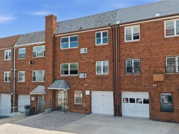 59-17 Kissena Boulevard