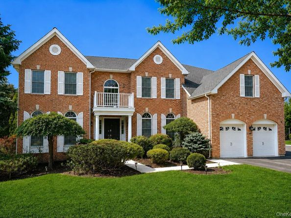 16 Eagle Court, White Plains NY 10605