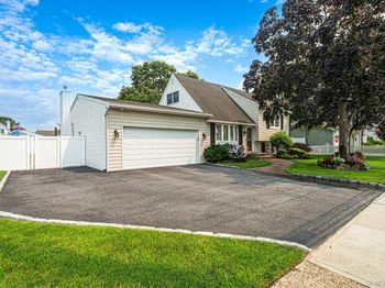 835 Pease Lane