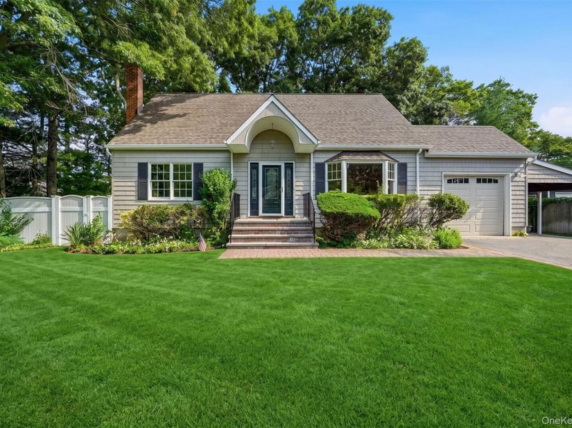 901 Liberty Street, Bohemia NY 11716