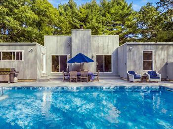 10 Glenmore Drive