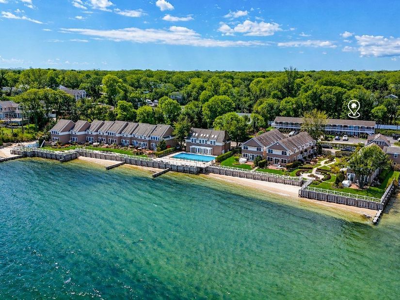 62 Canoe Place Road 625/6, Hampton Bays NY 11946