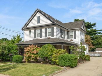 1967 Oakland Avenue