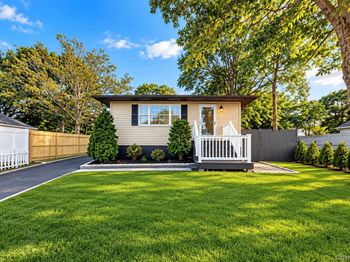 28 Roslyn Avenue