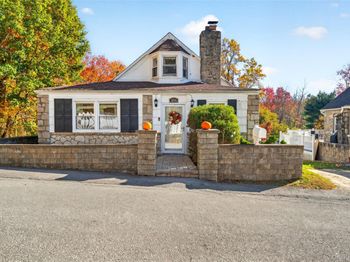 3384 Midget Lane