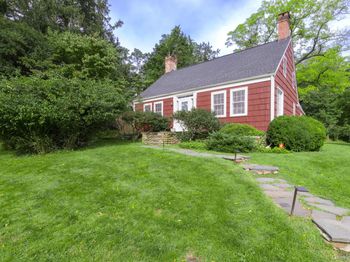33 Old Coach Road