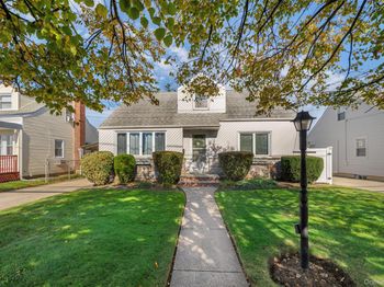 53 Westbury Avenue
