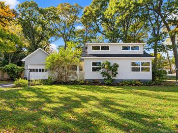 8 Larch Road