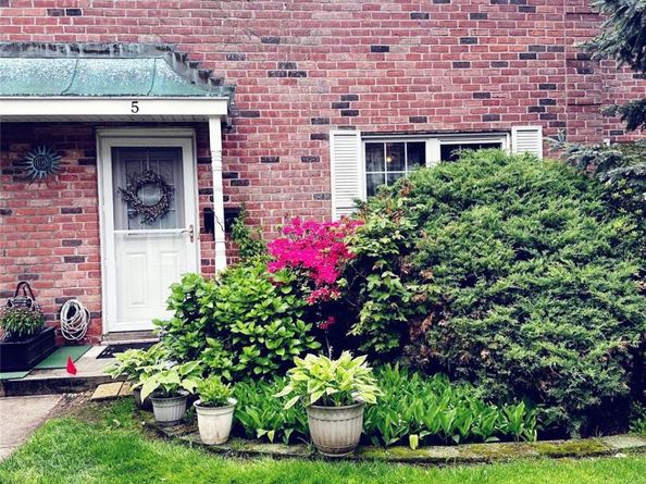 930 Merrick Rd 5, Baldwin NY 11510