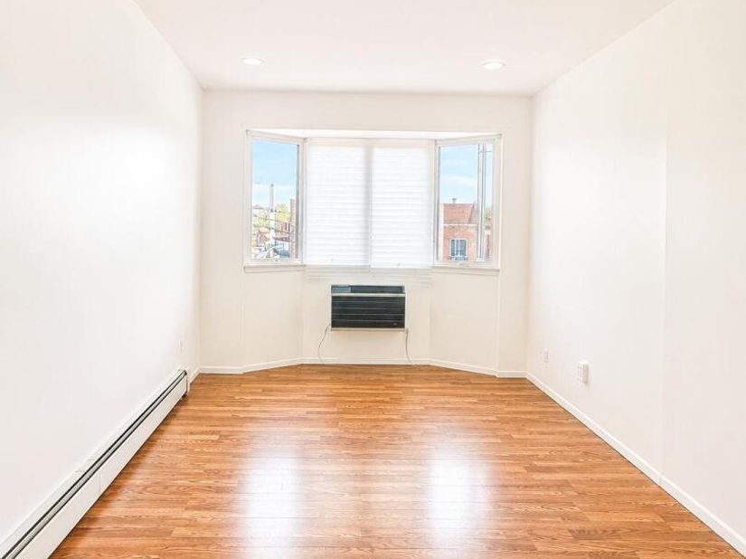 46-12 161st Street 3B, Flushing NY 11358