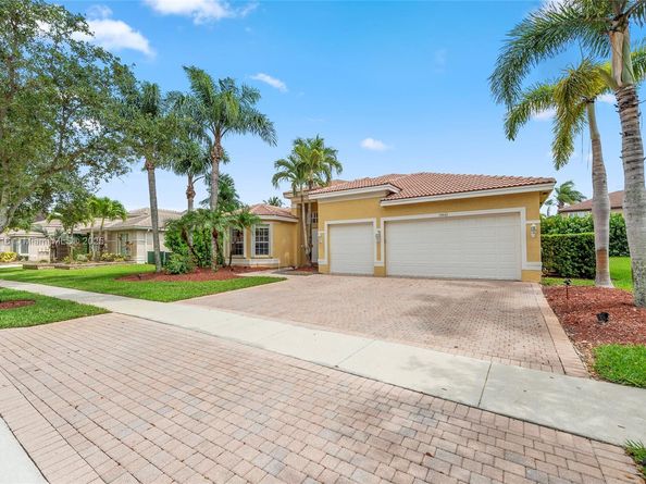19442 SW 39th St, Miramar FL 33029