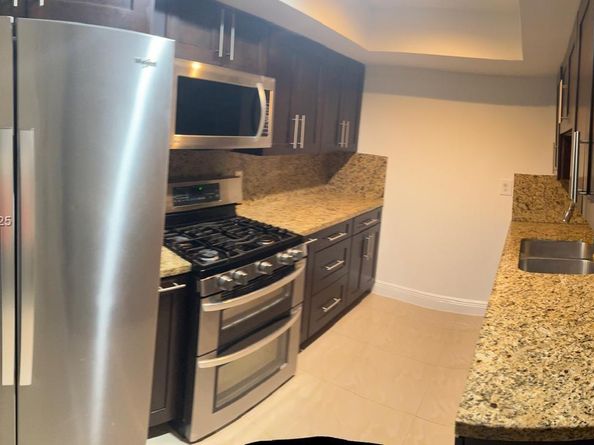 18101 NW 68th Ave D207, Hialeah FL 33015