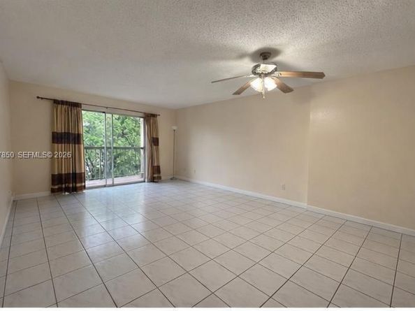 7000 Nova Dr 205E, Davie FL 33317