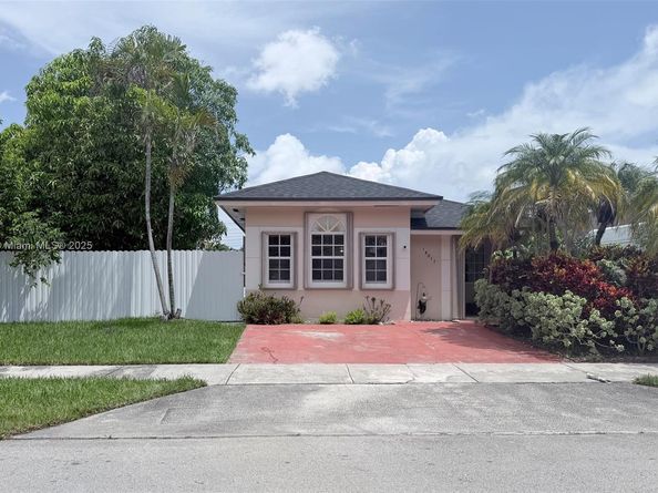 18013 SW 139th Pl, Miami FL 33177