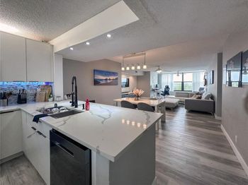 2766 S Carambola Cir S