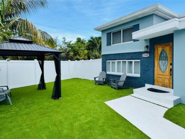 1904 SW 28th St, Fort Lauderdale FL 33315