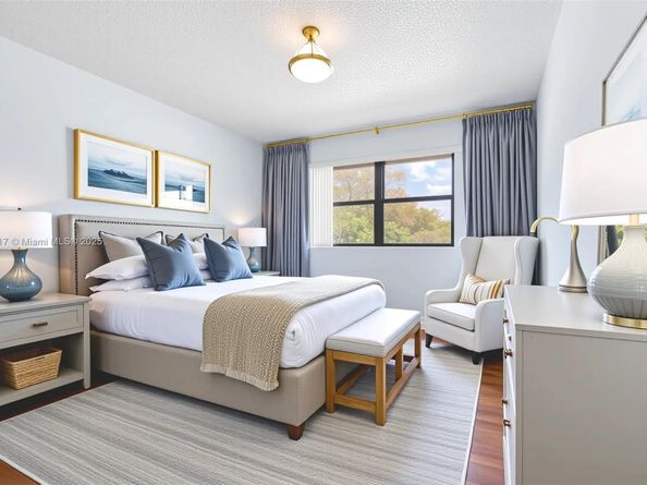 15520 SW 80th St B301, Miami FL 33193