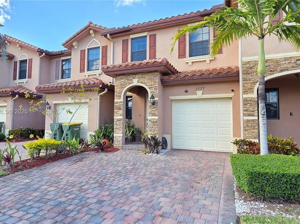 3777 SE 1st St, Homestead FL 33033