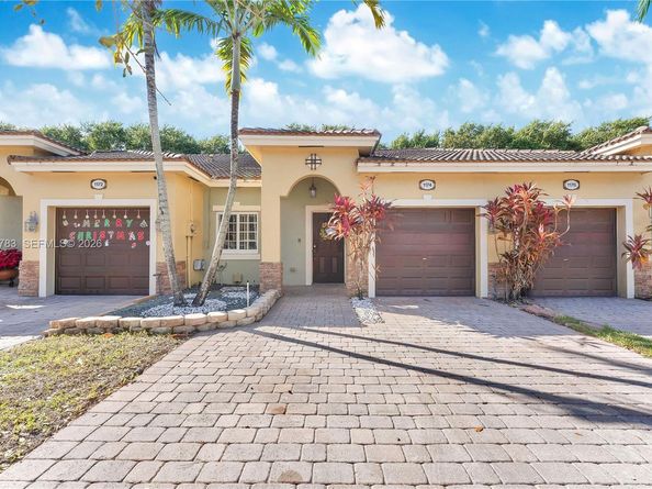 1174 NE 32nd Ave, Homestead FL 33033