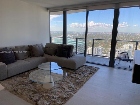 1000 Brickell Plaza 4506, Miami FL 33131