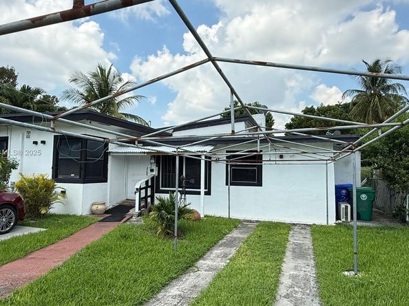 2610 NW 19th Ave, Miami FL 33142