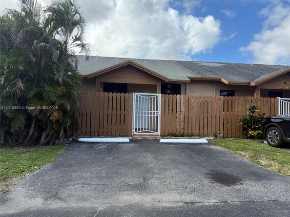 Undisclosed Address #A11910880, Hialeah FL 33015