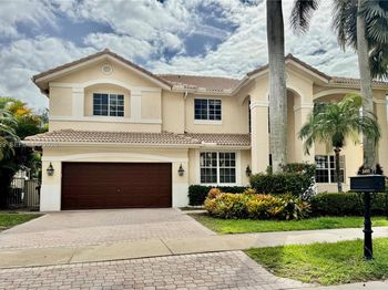 2455 Greenbrier Ct