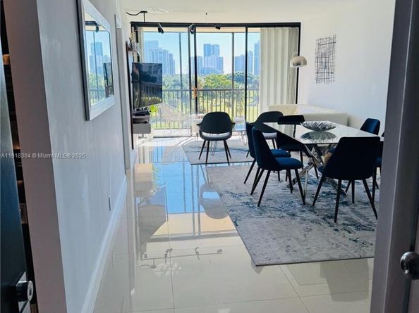 20335 W Country Club Dr 608, Aventura FL 33180