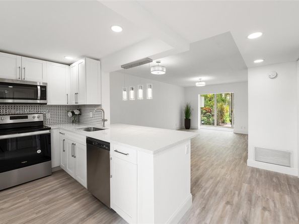 2300 NE 1st Ln 106, Boynton Beach FL 33435